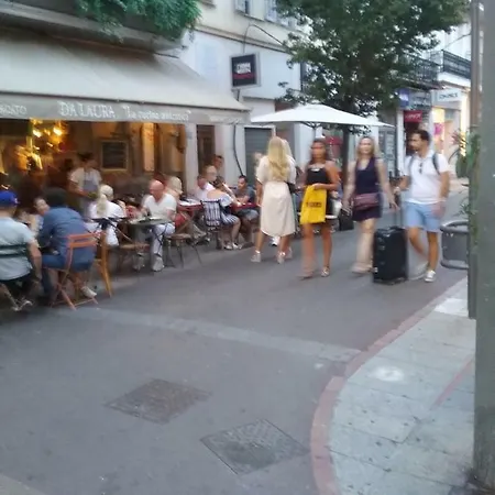 D'hote Chez Betty Δωμάτια σε οικογενειακή κατοικία