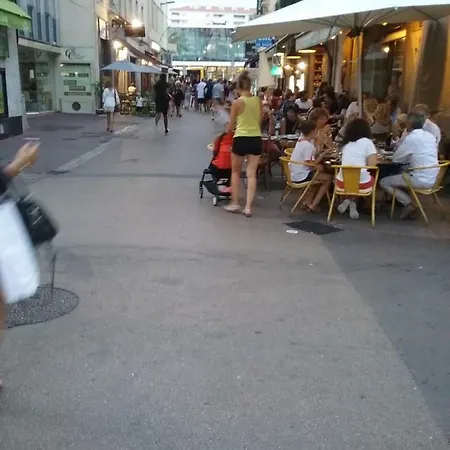 Δωμάτια σε οικογενειακή κατοικία D'hote Chez Betty